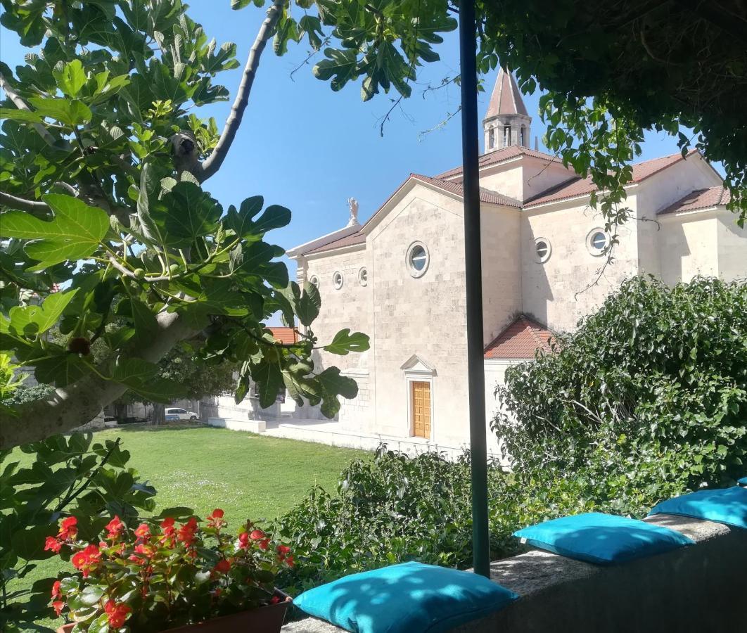 Dida Roko, Rustikalni Apartman S Terasom Kaštela Exterior foto