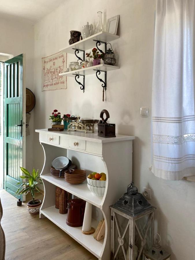 Dida Roko, Rustikalni Apartman S Terasom Kaštela Exterior foto